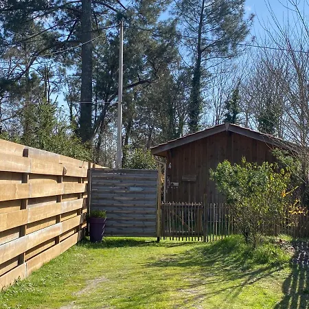Escale Sous Les Pins Villa Salles  Exterior photo