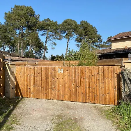Escale Sous Les Pins Villa Salles  Exterior photo